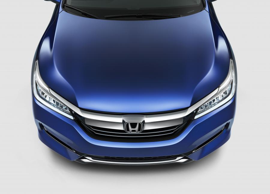 Детали экстерьера Honda Accord Hybrid 2016 года  (NA) (фото 27 из 41)